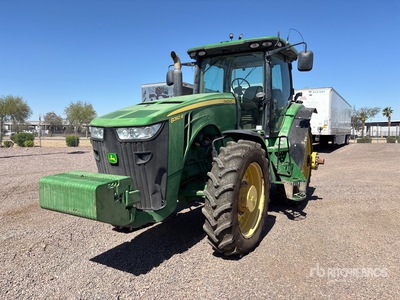 2013 John Deere 8260R 4WD Tractor