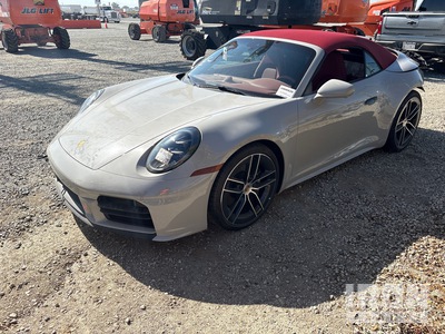 2026 Porsche 911 Carrera 自動車 (Inoperable)