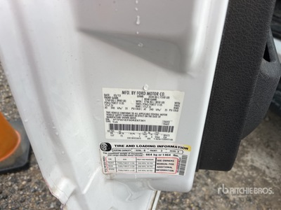 2013 Ford F-150 XL 4x4 Crew Cab Pickup