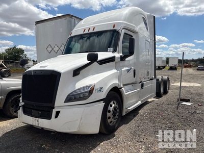 2019 Freightliner Cascadia 126 6x4 3- Achs Sattelzugmaschine mit Schlafkabine (Inoperable)