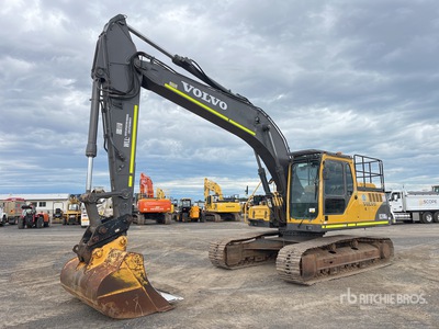2005 Volvo EC210BLC Excavadora de Cadenas