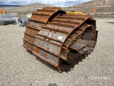 36" wide pads and rails to fit Cat D7R