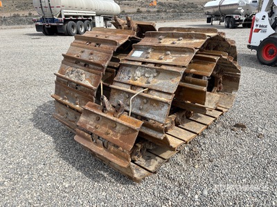 26" wide pads and rails to fit Cat D7R