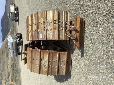 26" wide pads and rails to fit Cat D7R