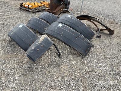 Quantity of (4) Rear fenders to fit John Deere Grader