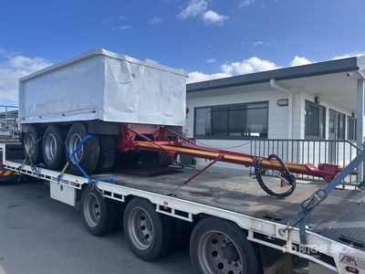 2016 Gippsland Body Builders PIG 3 Pig Tipping Trailer