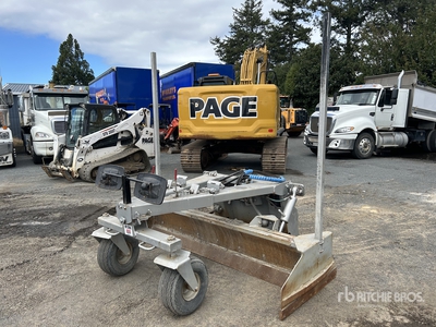 2016 Progressive Equipment Sharp 2500 mm Livellatrice per mini pala