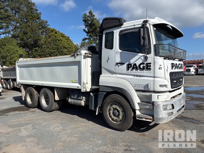 2019 Fuso HD FV2547 6x4 T/A Dump Truck