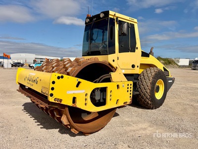 2013 Cat BW213D-4 Compactador Pata de Cabra