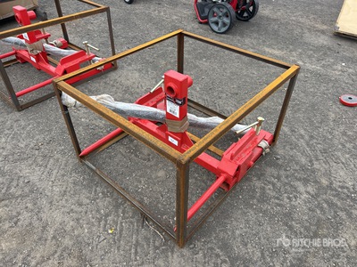 Multiquip 900 KG Bale Spear (Unused)