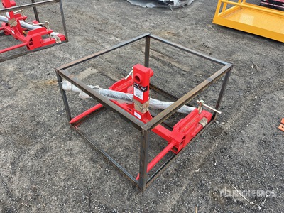 Multiquip 900 KG Bale Spear (Unused)