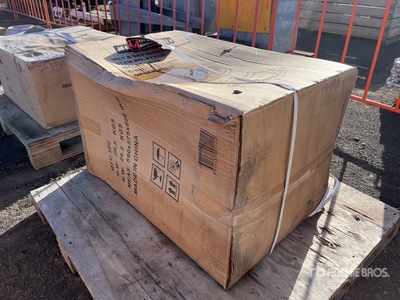 Multiquip 2000 W Vacuum Cleaner (Unused)