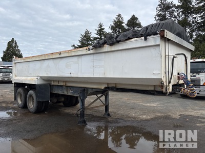 1990 Roadrunner 7.8 m T/A End Dump Trailer