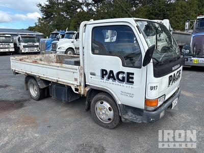 1992 Nissan Atlas 4x2 Flatbed Truck