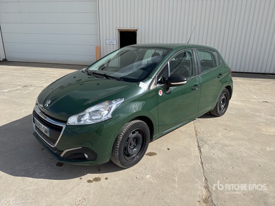 2017 Peugeot 208 Motricité Renforcée  Furgoneta de carga