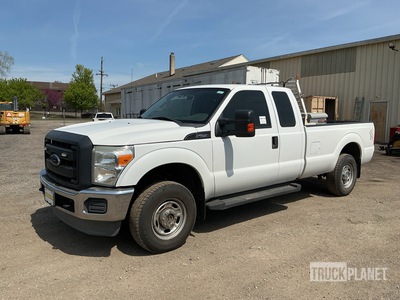 2012 Ford F-250 XL 4x4 Extended Cab Pick-up