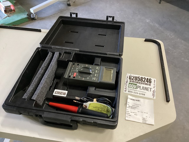 Fluke 27/FM Multimeter