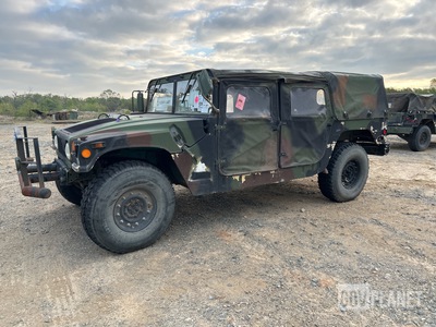 AM General M1097R1 HMMWV 4 Door Soft Top w/Truck Body