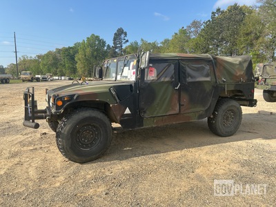 AM General M1097R1 HMMWV 4 Door Soft Top w/Truck Body