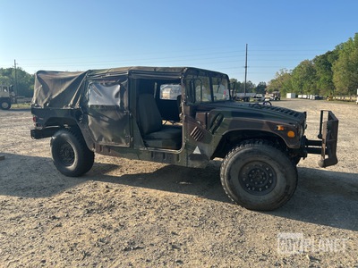 AM General M1097R1 HMMWV 4 Door Soft Top w/Truck Body