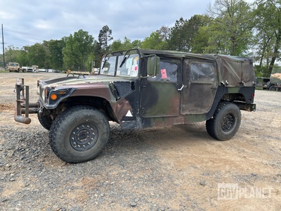2005 AM General M1097R1 HMMWV 4 Door Soft Top w/Truck Body