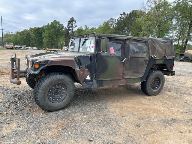 2005 AM General M1097R1 HMMWV 4 Door Soft Top w/Truck Body