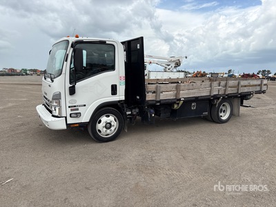 2023 Isuzu NRR Flatbed Truck