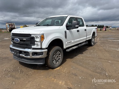 2017 Ford F-350 XL 4x4 Crew Cab بيك اب