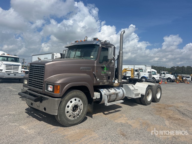 2014 Mack CHU613 6x4 T/A Day Cab Truck Tractor