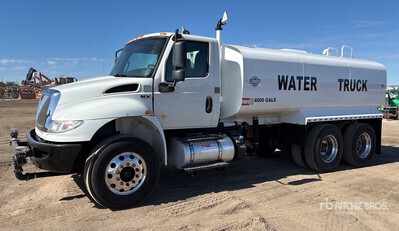 2020 International 4000 gal 6x4 Water Truck