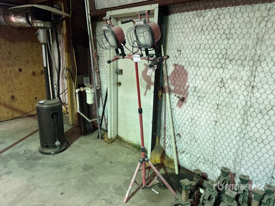 Quantity of (2) Husky Work Lights