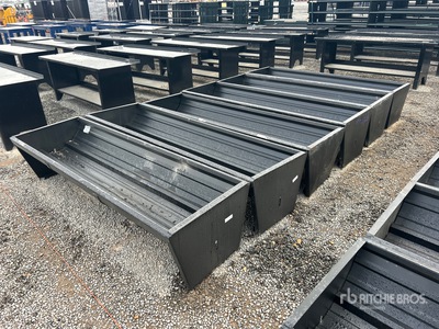 Quantity of (6) 2025 Kit Containers CF-90-V2025 Mélangeur d'aliments pour animaux (Unused)