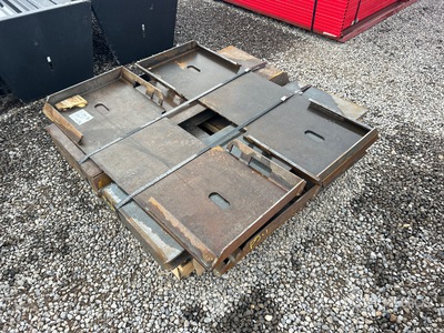 Quantity of (10) 2025 Kit Containers QT-F-BLANK Skid Steer Attachment Mounting Plate (Unused)