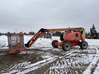 2011 JLG 600AJ 2WD Diesel Nacelle articulée