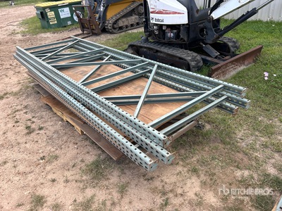 Quantity of (3) Pallets of Rayonnage à palettes