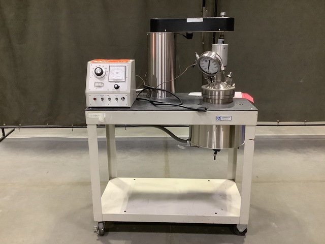 Parr Instrument 4551M Pressure Reactor Parr Instrument 4551M Pressure Reactor