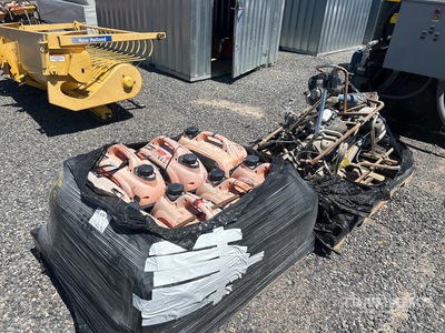 Quantity of (2) Pallets of Generac Groupe électrogène portable  (Inoperable)