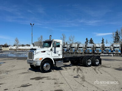 2007 Peterbilt 335 6x4 Cab and Chassis