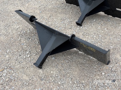 2025 Kit Containers QT-TM 2 in Skid Steer Hitch Receiver (Unused)