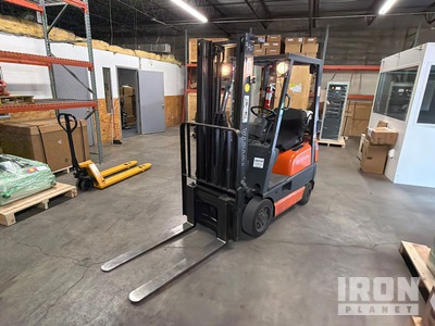Toyota 42-6FGCU15 3000 lb Forklift
