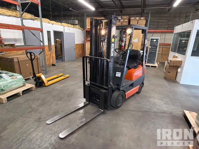 1998 Toyota 42-6FGCU15 3000 lb Forklift