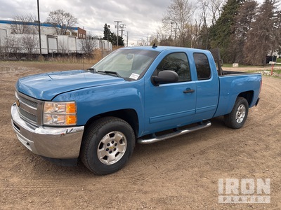2013 Chevrolet Silverado 1500 4x4 Extended Cab بيك اب