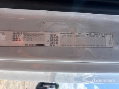 2016 Freightliner Cascadia 125 T/A Sleeper Truck Tractor