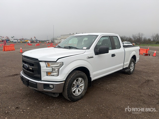 2015 Ford F-150 XL 4x2 Extended Cab Pickup