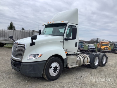2018 International LT625 6x4 Cabeza Tractora Cabina Corta