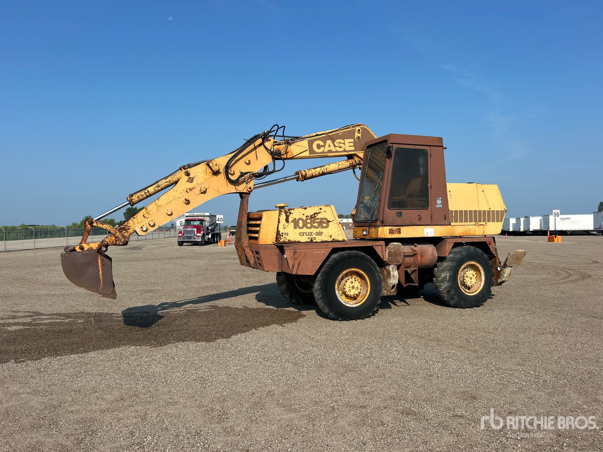 1988 Case 1085B Wheel Excavator