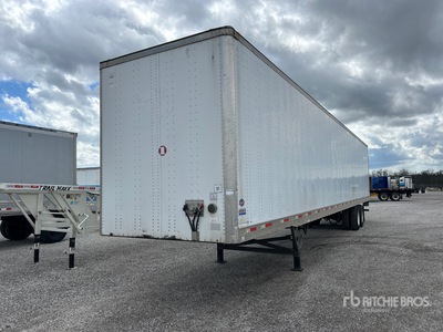 2013 Utility VS2DX 53 ft x 102 in T/A Van Trailer