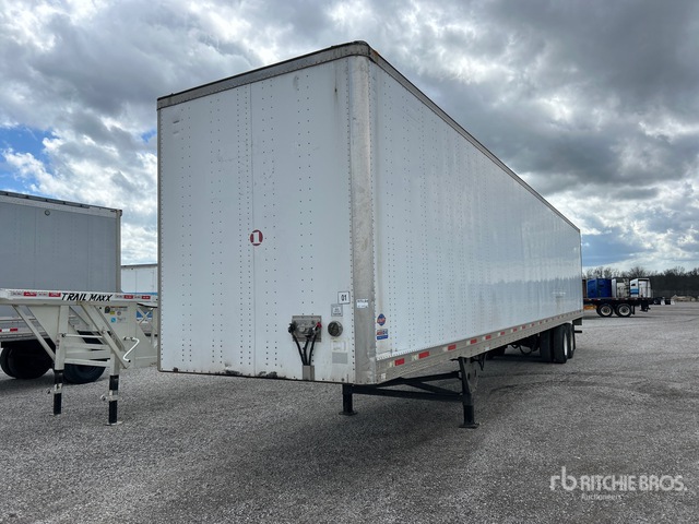 2013 Utility VS2DX 53 ft x 102 in T/A Van Trailer