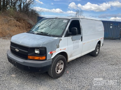 2009 Chevrolet Express 2500 Cargo Van