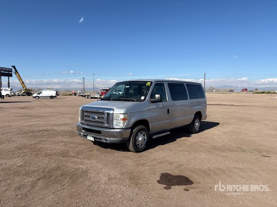 2010 Ford Econoline E-350 Super Duty Passenger Van